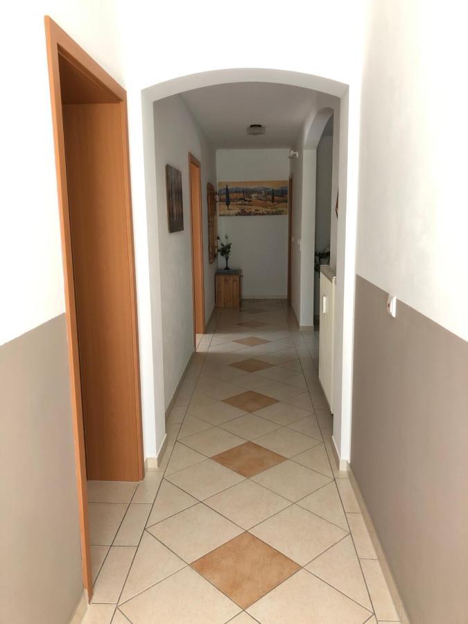 דירות קרסברון אם בודנזי Haus Lauria מראה חיצוני תמונה